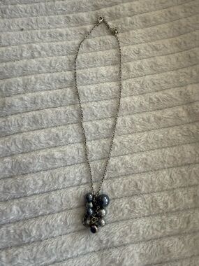 Silver Chain Necklace with Dark Gray with Blue Tint Pearl Cluster